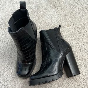 Steve Madden Booties!